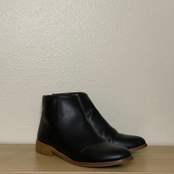 Low key black bootie - Picture 2 of 8